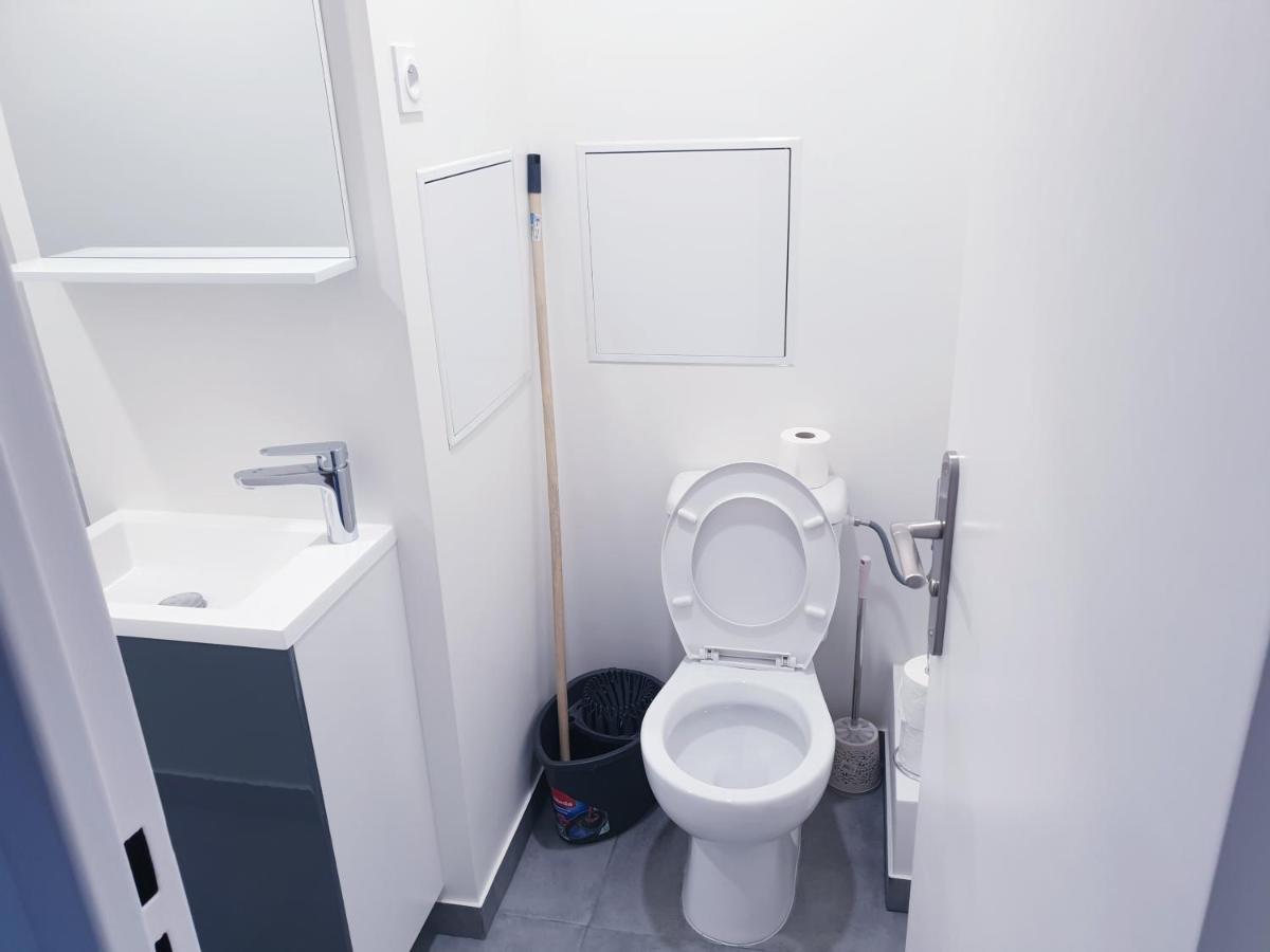 Big Flat Sea Vieuw 95 M2 5 Rooms Near Airport 5 Min Train 3 Min And Tram On Site, Beach 7 Min, 2 Showers And 2 Toilets , Neuf Grand Appartement 95 M2 5 Chambres Proche Aeroport 5 Min Train 3 Min Et Tramway Sur Place, Plage 7 Min 2 Douches Et 2 Wc Vue Νίκαια Εξωτερικό φωτογραφία